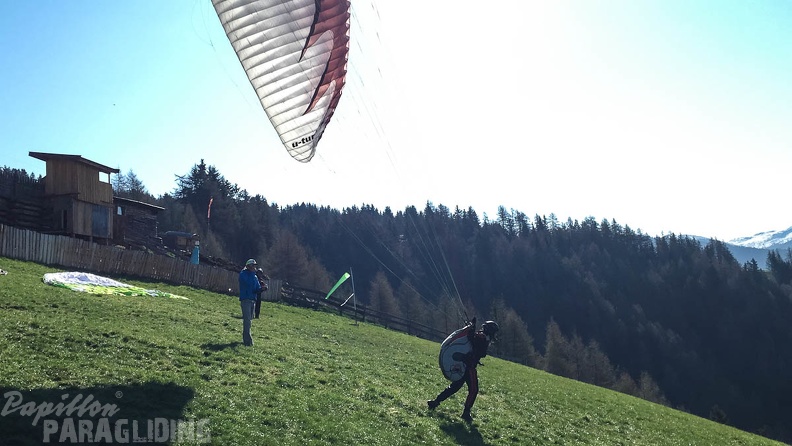 DH17 15 Luesen-Paragliding-1121
