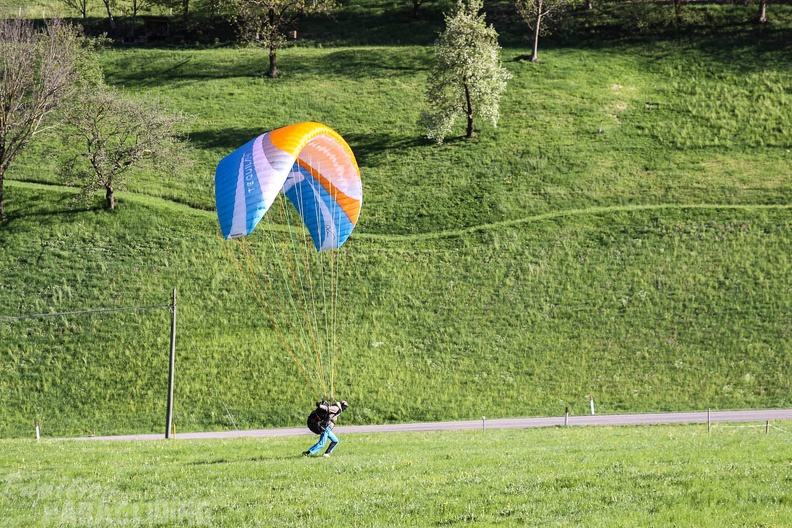 DH18_15_Luesen-Paragliding-151.jpg