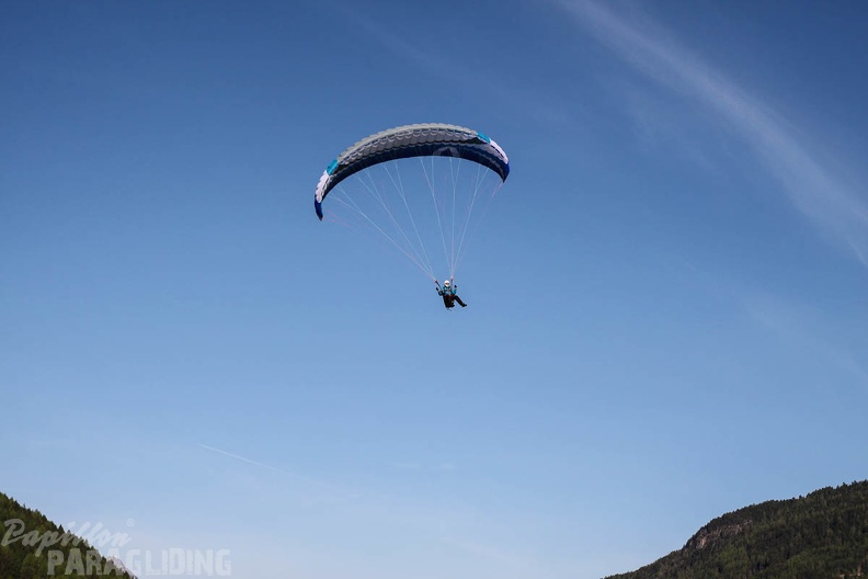 DH18 15 Luesen-Paragliding-244
