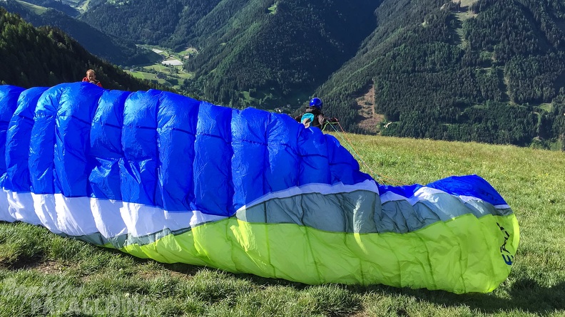 Luesen Paragliding-DH22 15-1152