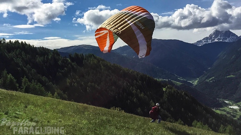 Luesen Paragliding-DH22 15-1221