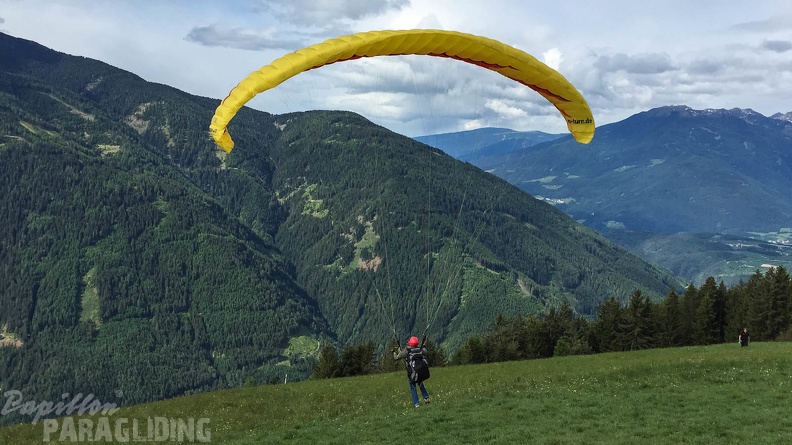 Luesen_Paragliding-DH22_15-1286.jpg