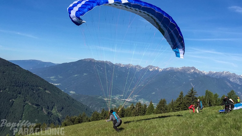 Luesen Paragliding-DH22 15-1592