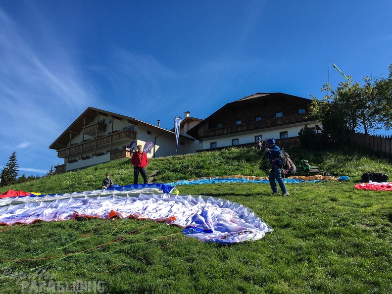 Luesen Paragliding-DH22 15-1624