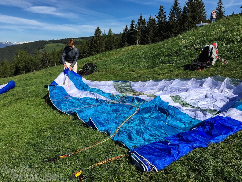 Luesen Paragliding-DH22 15-1666