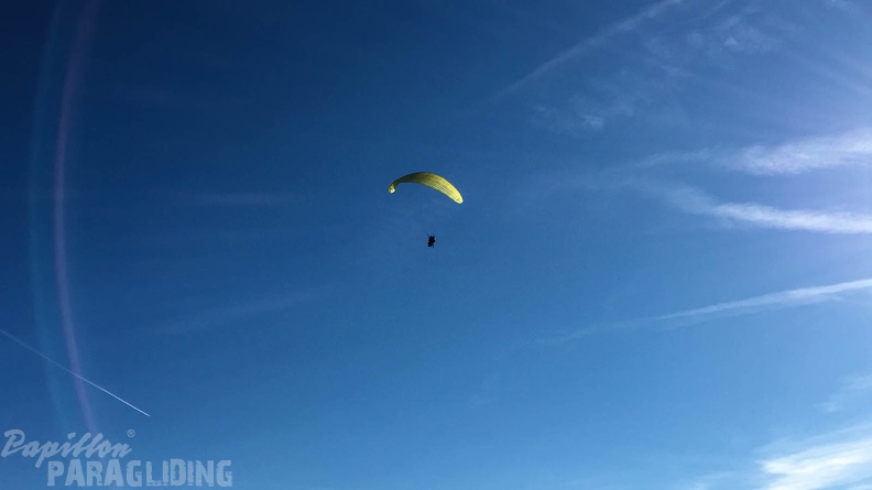 Luesen_Paragliding-DH22_15-1806.jpg