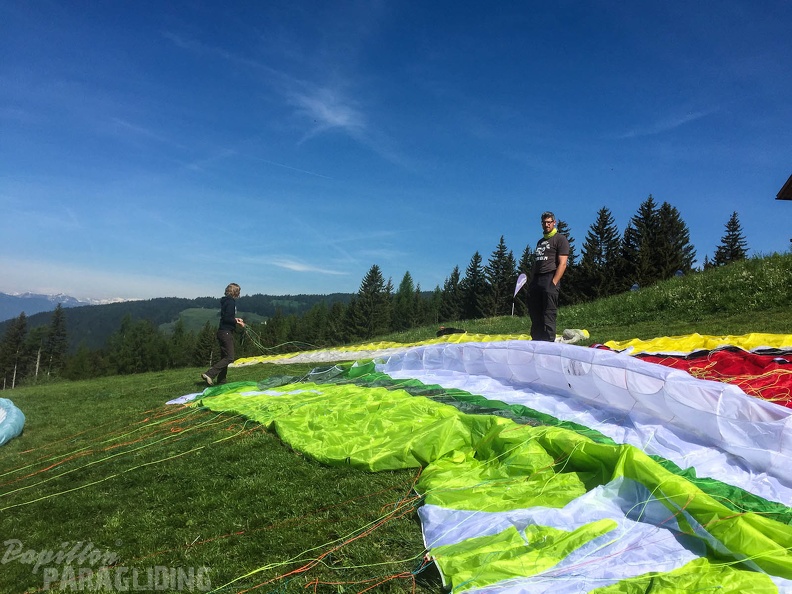 Luesen Paragliding-DH22 15-2068