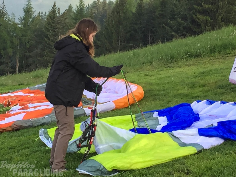 Luesen Paragliding-DH22 15-2594