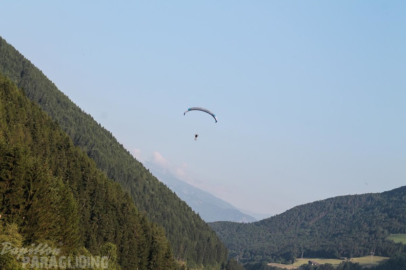 DH25.16-Luesen-Paragliding-1016.jpg