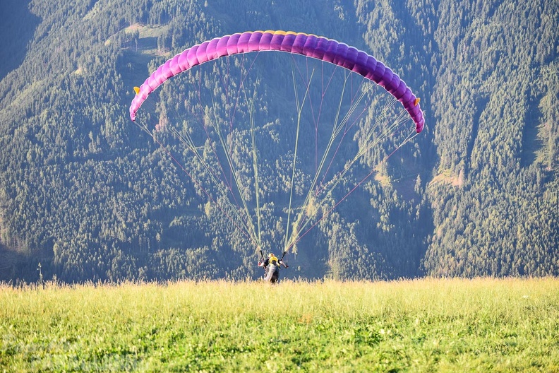 DH35.16-Luesen_Paragliding-1163.jpg