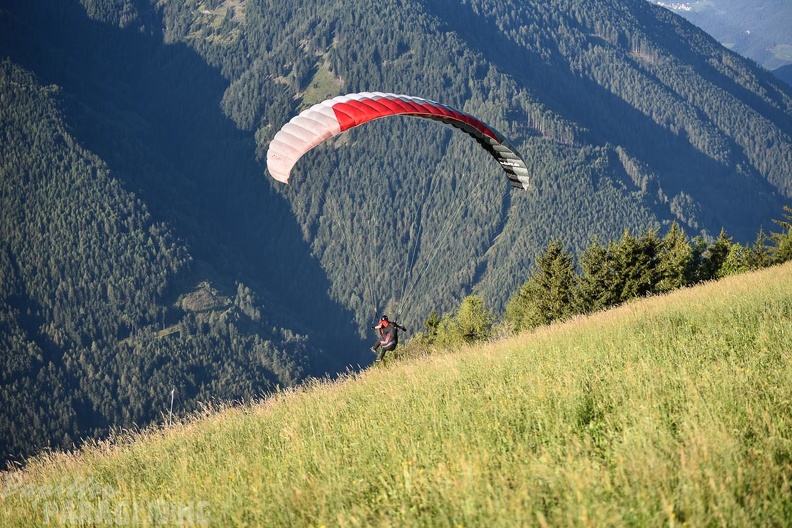 DH35.16-Luesen Paragliding-1208