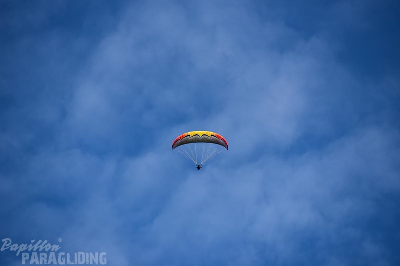 DH35.16-Luesen_Paragliding-1418.jpg