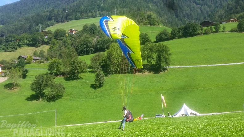 DH35.16-Luesen_Paragliding-1567.jpg