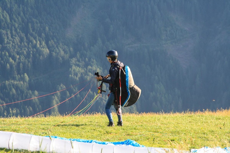 DH35.16-Luesen Paragliding-1579