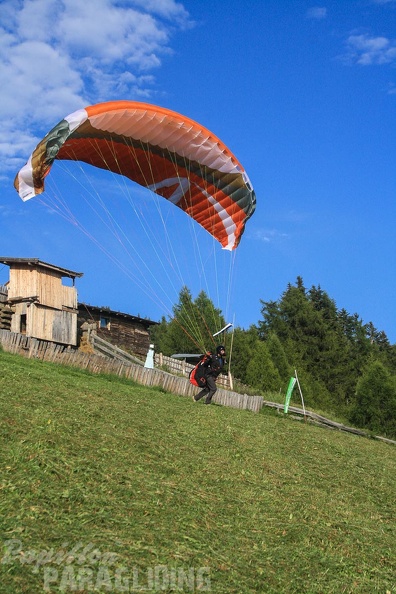 DH35.16-Luesen_Paragliding-1648.jpg
