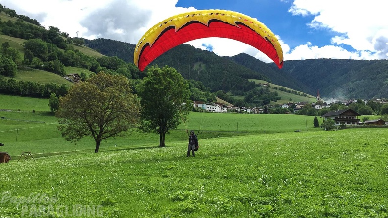 DT24.16-Paragliding-Luesen-1102.jpg
