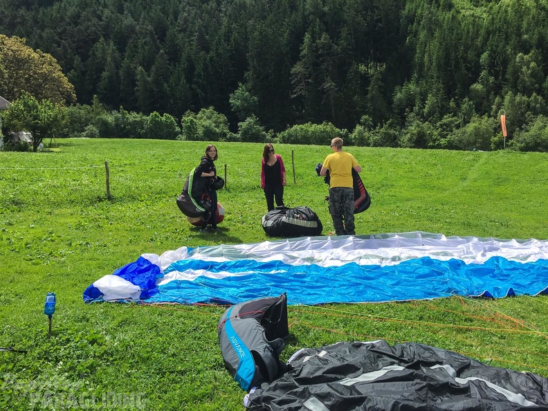 DT24.16-Paragliding-Luesen-1144