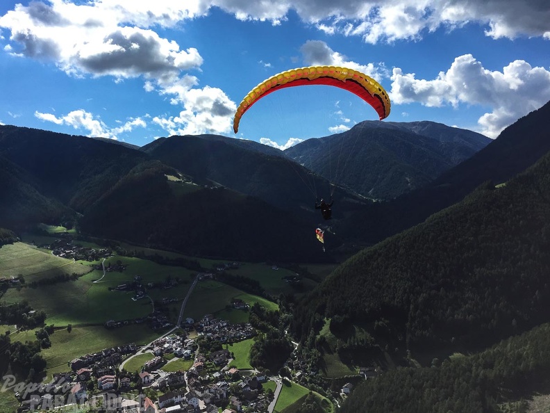 DT24.16-Paragliding-Luesen-1324.jpg