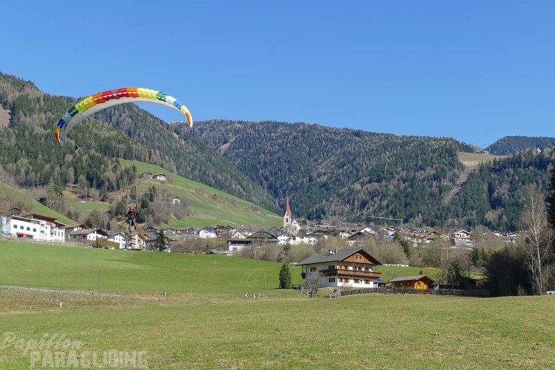 DH13.17_Luesen-Paragliding-432.jpg