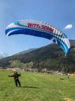 DH13.17 Luesen-Paragliding-640