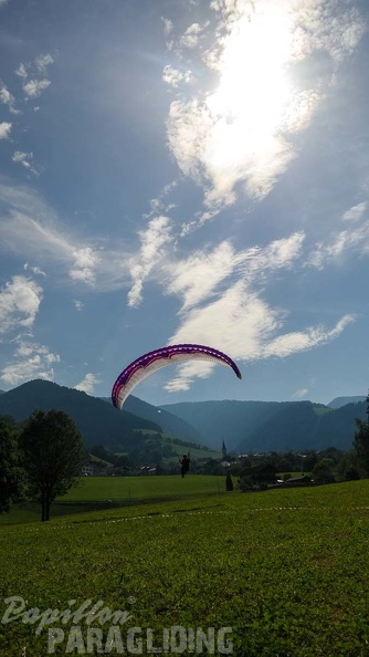 DH27.17 Luesen-Paragliding-260