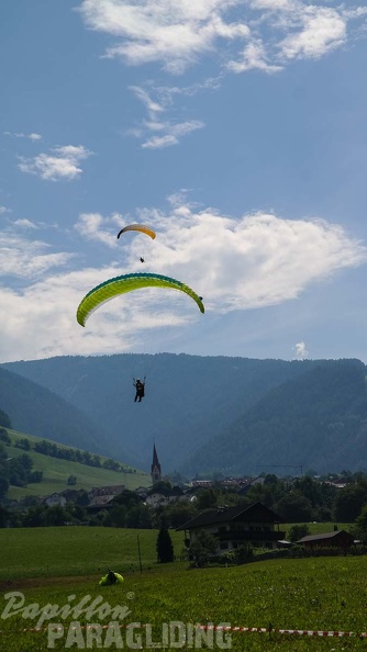 DH27.17 Luesen-Paragliding-284