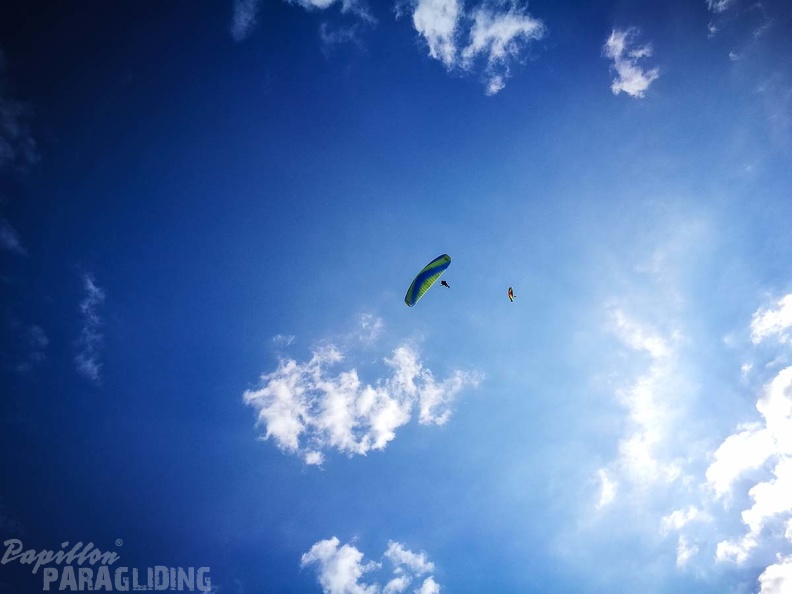 DH28.17 Luesen-Paragliding-118