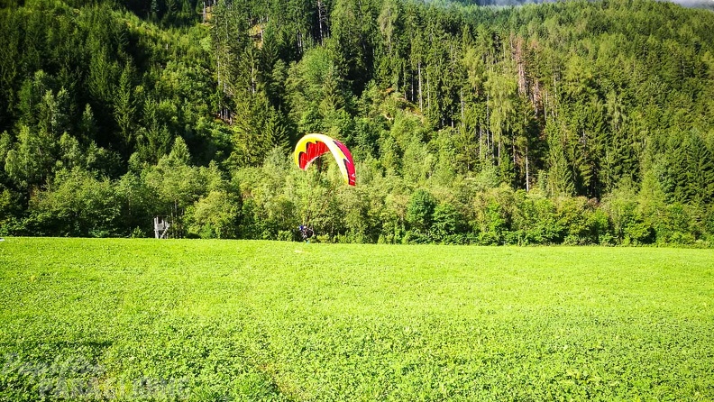 DH28.17_Luesen-Paragliding-123.jpg
