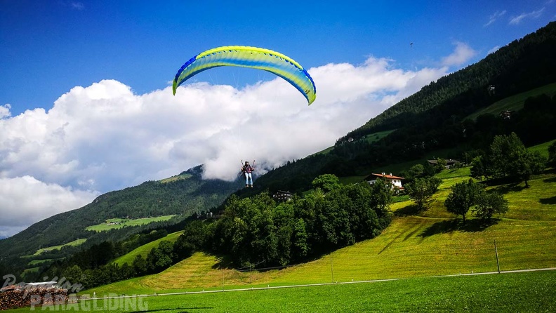 DH28.17 Luesen-Paragliding-158