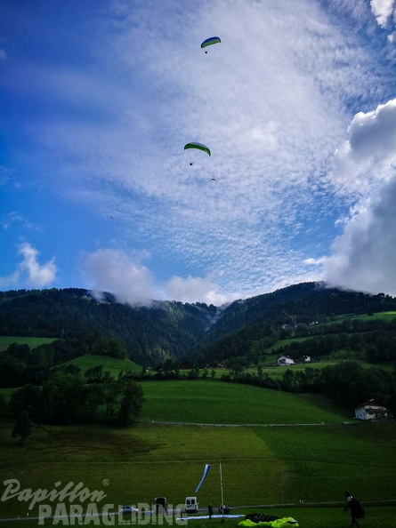 DH28.17_Luesen-Paragliding-172.jpg
