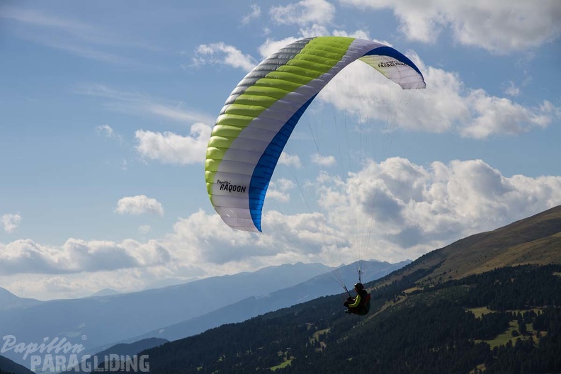 DH34.17_Luesen-Paragliding-366.jpg