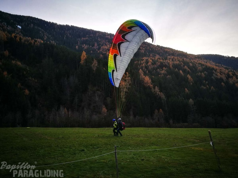 DH47.17-Luesen_Paragliding-299.jpg