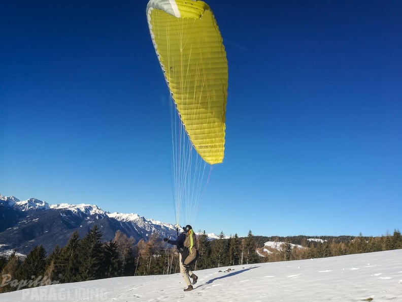 DH52.17_Luesen-Paragliding-117.jpg