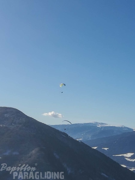 DH52.17_Luesen-Paragliding-523.jpg