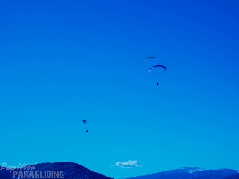 DH52.17_Luesen-Paragliding-526.jpg