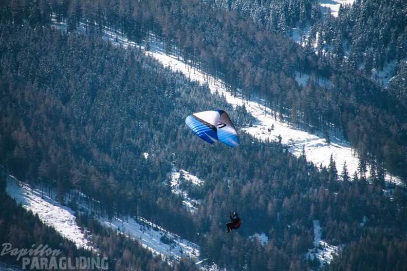 DH12.18 Luesen-Paragliding-113