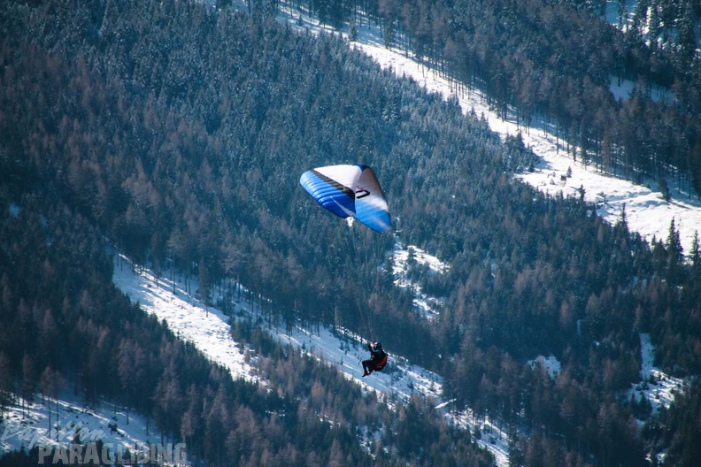 DH12.18_Luesen-Paragliding-114.jpg