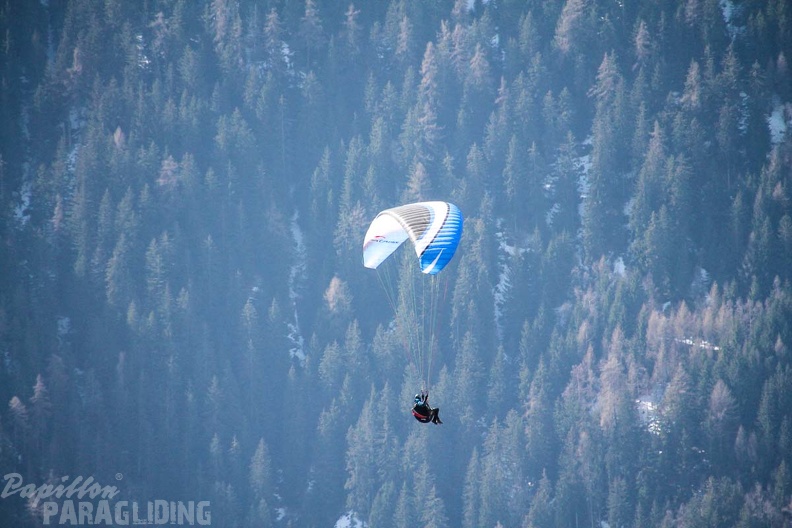 DH12.18_Luesen-Paragliding-122.jpg