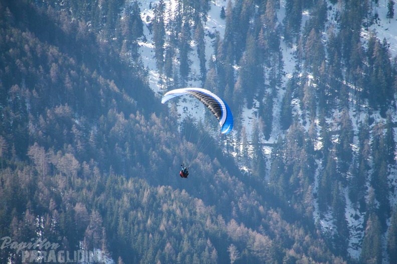 DH12.18_Luesen-Paragliding-127.jpg