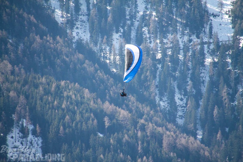DH12.18_Luesen-Paragliding-128.jpg