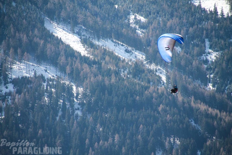 DH12.18 Luesen-Paragliding-134