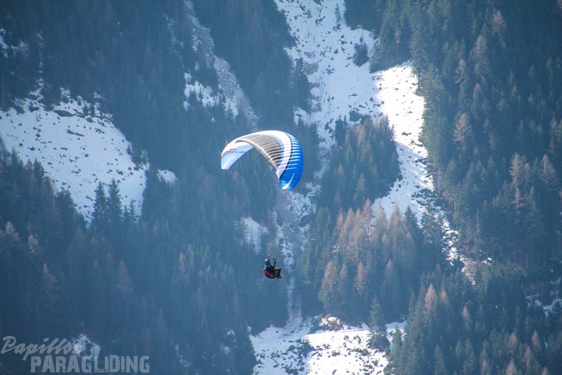DH12.18_Luesen-Paragliding-146.jpg