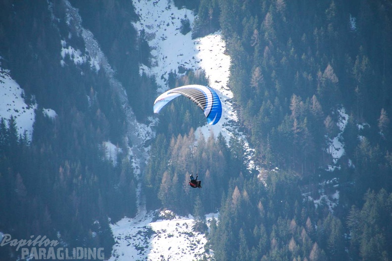 DH12.18_Luesen-Paragliding-147.jpg