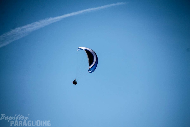 DH12.18 Luesen-Paragliding-183