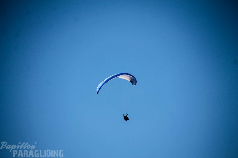 DH12.18 Luesen-Paragliding-208