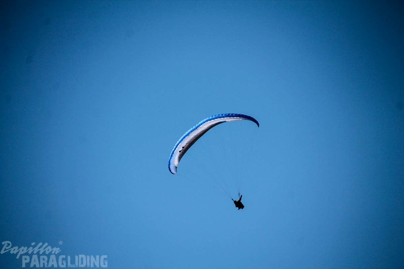 DH12.18 Luesen-Paragliding-213