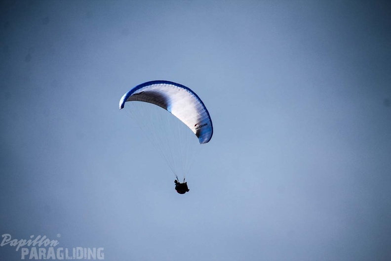 DH12.18 Luesen-Paragliding-287