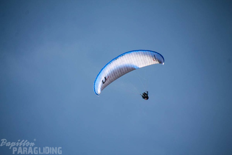 DH12.18 Luesen-Paragliding-322