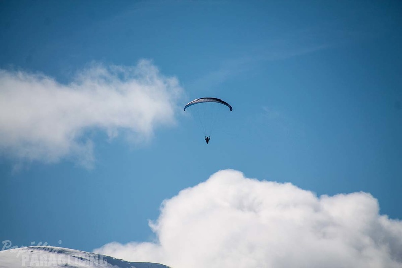DH12.18 Luesen-Paragliding-353