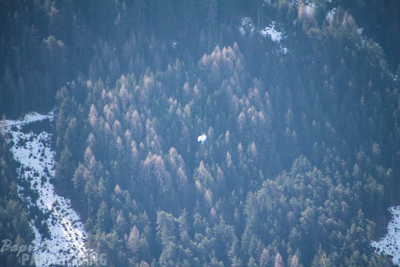DH12.18_Luesen-Paragliding-403.jpg